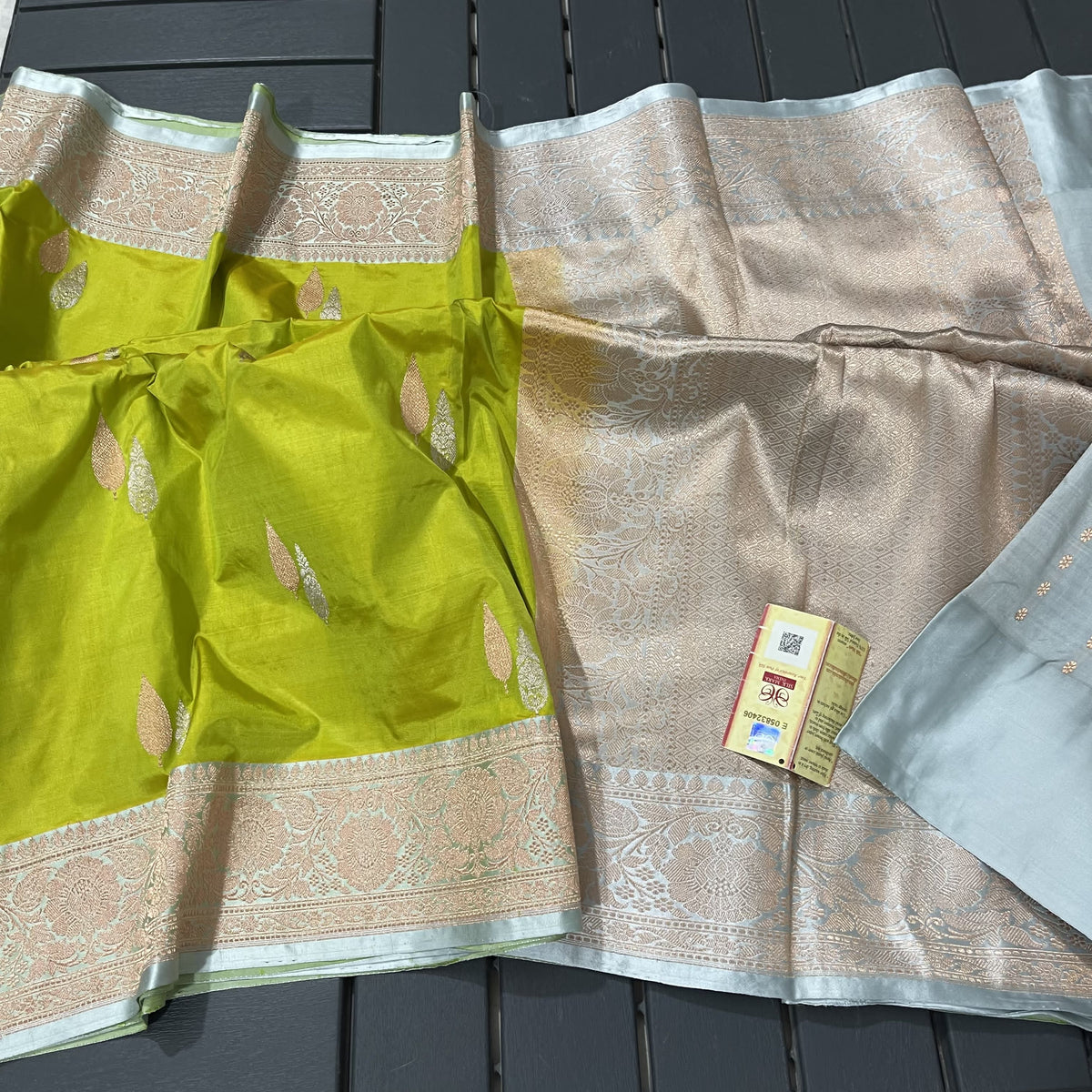 Benaras Katan Style 2