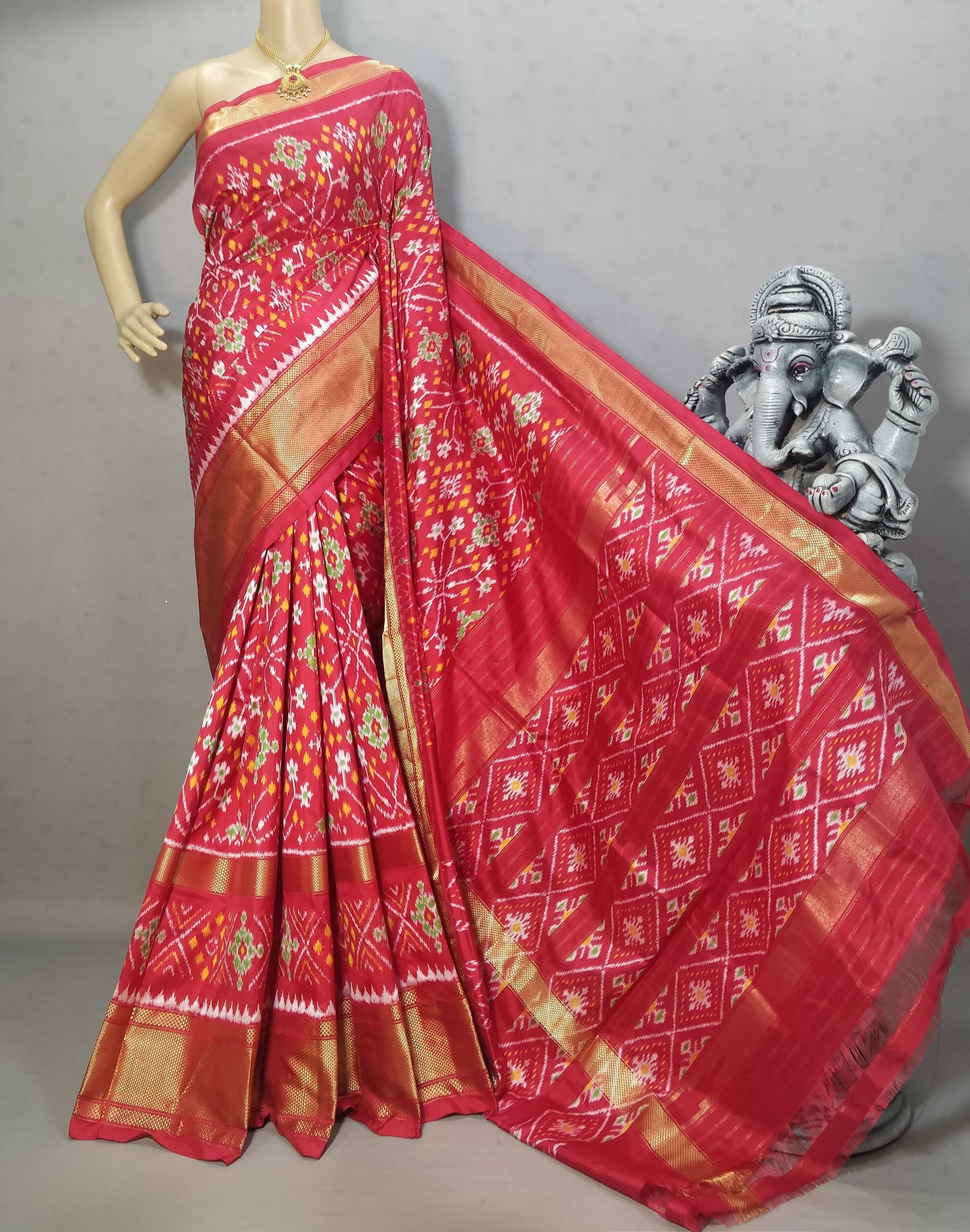 Pochampalli Curated Style 22